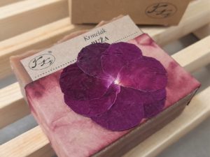 Krmešák Ruža - prírodné bylinnkové mydlo